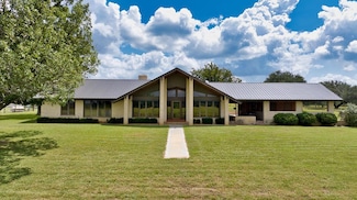 325 County Road 389, Fredonia, TX 76842