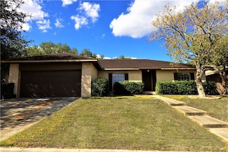 4141 Wandering Creek Dr, Corpus Christi, TX 78410