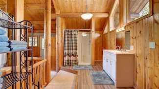 690 Swanland Dr, Condon, MT 59826