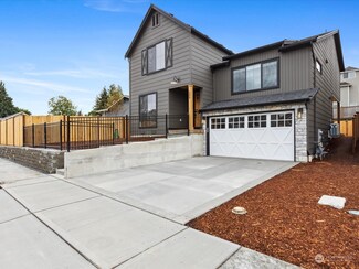 516 203rd Place SW Unit 2, Lynnwood, WA 98036