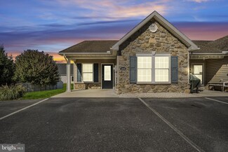 1049 Newville Rd, Carlisle, PA 17013
