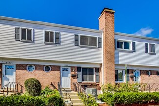 8440 Linder Ct, Skokie, IL 60077