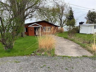 10641 Lakeshore Rd Unit 51, Lyndonville, NY 14098