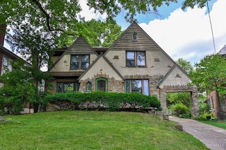 2754 Powell Dr, Cincinnati, OH 45211