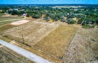 165 Sanctuary Ln, von Ormy, TX 78073