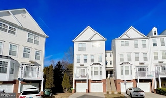 13548 Davinci Ln Unit 46, Herndon, VA 20171
