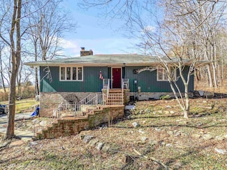 331 Crimson Ln, Max Meadows, VA 24360
