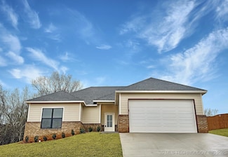 824 E Harlan Dr, Tahlequah, OK 74464