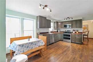 1133 Gauguin Dr, Virginia Beach, VA 23454