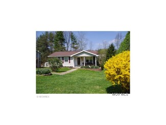 2371 Meadowview Dr, Parkersburg, WV 26104