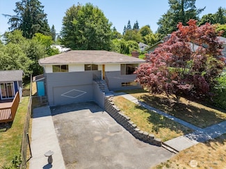 3015 SW 105th St, Seattle, WA 98146