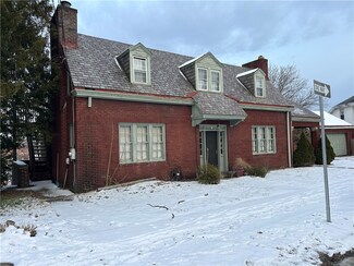 55 Charles St, Uniontown, PA 15401