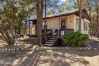 2176 Tenderfoot Trail, Overgaard, AZ 85933