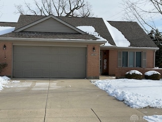 1565 Dee Anne Dr, Xenia, OH 45385