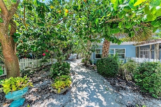 610 N Bay Blvd, Anna Maria, FL 34216