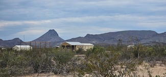 3101 E Este Rd, Terlingua, TX 79852