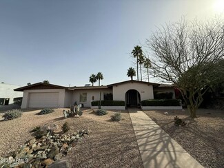 2427 E Cinnabar Ave, Phoenix, AZ 85028