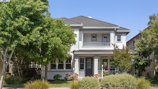 2228 Chipman St, Alameda, CA 94501