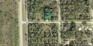 2405 E 19th St, Lehigh Acres, FL 33972