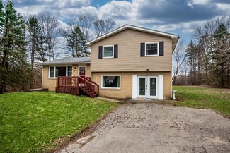 3373 Hubbard Middlesex Rd, West Middlesex, PA 16159