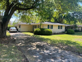 2502 Wilson Ave, Pascagoula, MS 39567