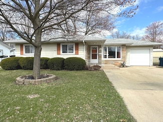 505 W Brookmont Blvd, Bradley, IL 60915