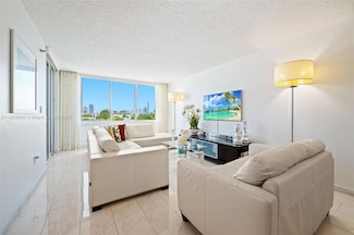 17890 W Dixie Hwy Unit 603, Miami, FL 33160