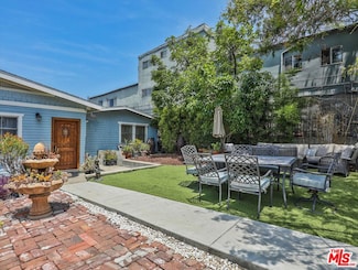 1104 W Kensington Rd, Los Angeles, CA 90026