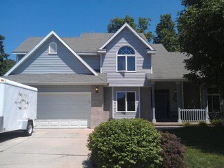509 Parkwood Cir, Huxley, IA 50124