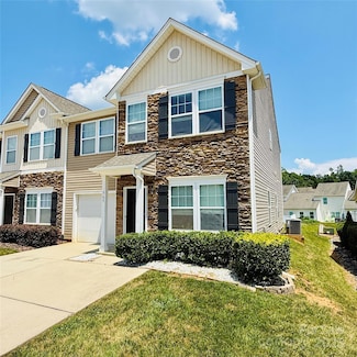 365 Battery Cir, Clover, SC 29710