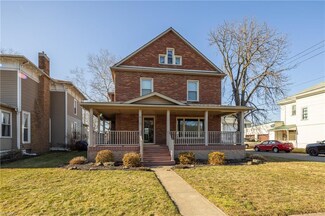 415 E 3rd St, Dover, OH 44622