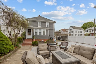 108 Johnson St, Pawtucket, RI 02860