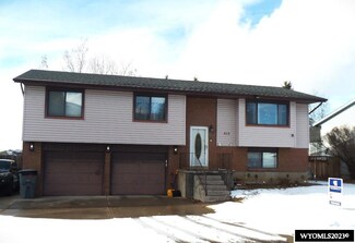 413 Hathaway Ave, Evanston, WY 82930