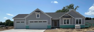621 Waterford Village Dr, Walker, MI 49534