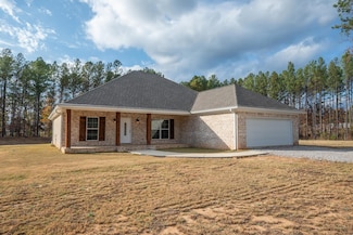 102 Grace Ln, Sturgis, MS 39769
