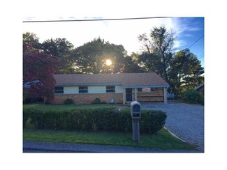 102 Longview Dr, Irwin, PA 15642