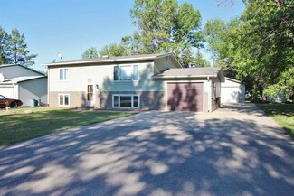 304 1st Ave SE, Surrey, ND 58785