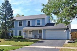 18 N Cambridge Dr, Geneva, IL 60134