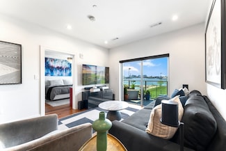 99 Sumner St Unit 321, Boston, MA 02128