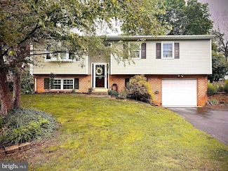 480 Hoffman Dr, Harrisburg, PA 17111