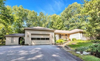 5 Bedford Center Rd, Bedford, NH 03110