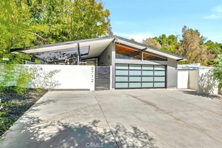2712 N Beverly Glen Blvd, Los Angeles, CA 90077