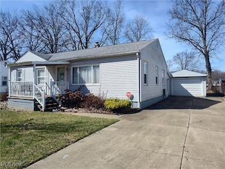 1427 Gladding Ave, Ashtabula, OH 44004