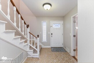 6711 Saint Ives Place, Anchorage, AK 99504