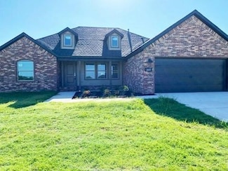 911 W Carley Dr, Siloam Springs, AR 72761