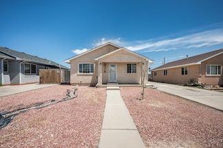 2240 Norwich Ave, Pueblo, CO 81003