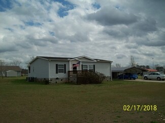 1168 Pierce Chapel Rd, Cairo, GA 39828