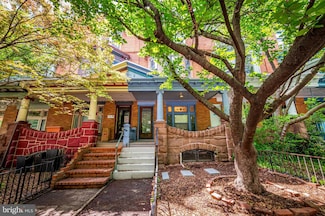 2712 N Calvert St, Baltimore, MD 21218