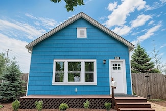 676 Victoria St S, Saint Paul, MN 55102