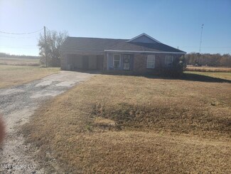 9 Jimmy Matthews Cir, Lambert, MS 38643